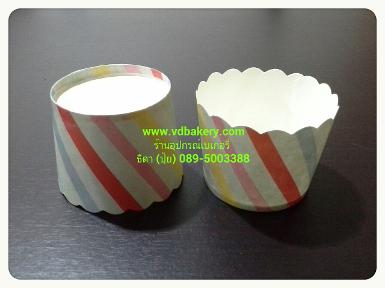 (สินค้าหมด) ถ้วยปาเน็ตโทนขอบหยัก ขนาดเล็ก ลายเส้นเอียง สลับสี(50ใบ/แถว) (สินค้าหมด)